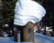 Funny pics tracker: Snowy small roof picture