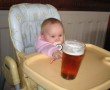 Funny pictures: Baby Loves Beer