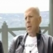 Funny videos : Funny scene in a bruce willis interview