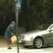 Funny videos : Old lady vs mercedes jerk