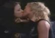 Hot girls makin out