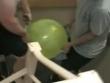 Stupid videos : 20 pound water balloon drop