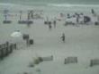 Funny videos: Beach umbrella take out