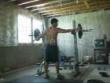 Funny videos : Weight lifter gets stuck
