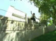 Extreme videos : Skater wrecks on a rail