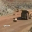 Funny videos : Guide to destroy your land rover