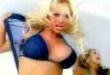 Repost: hot pillow fight