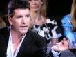 Simon Cowell Flips a Bird