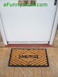 Funny pictures : No so welcome mat!
